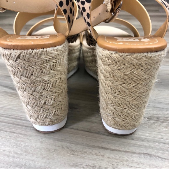 Sz 9 New Dolce Vita DV8 Cheetah Print Wedges - Picture 5 of 7